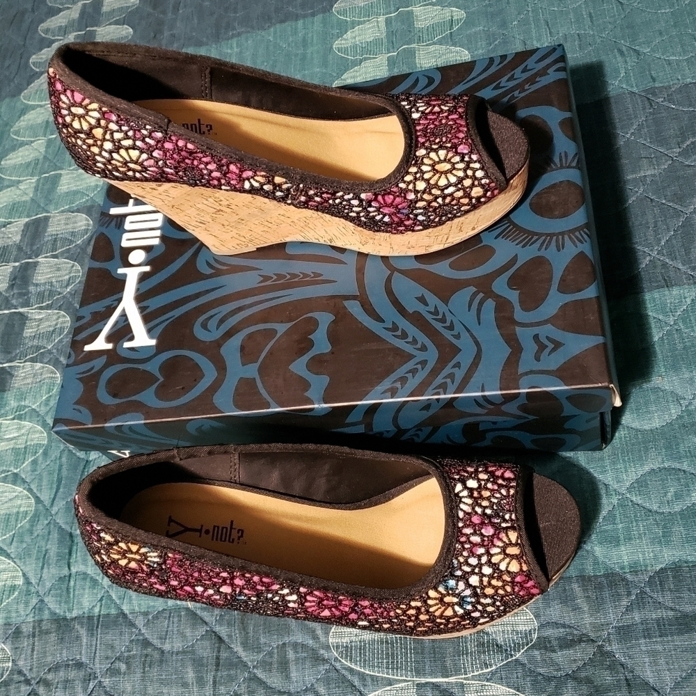 Y Not open toe platform shoes - Picture 2 of 7